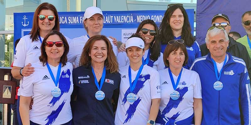 va3397-30-rcnt-remo Medalla de bronce paralas veteranas del RCNT enla IV Regata Liga Suma Banco Fijo