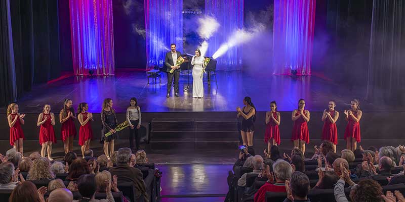 va3398-lucia-contreras Exquisito concierto de Lucía España con Pedro Contreras, «Inolvidables»