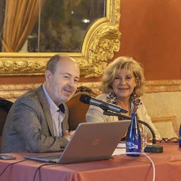 va3395-Inmaculada-Imbernón Inmaculada Imbernón presentó su libro “Ella, un viaje que cambió su vida”