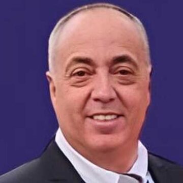 La Junta Mayor de Cofradías concede el “Capirote de Oro” 2025 a José Ramón Ros Sánchez