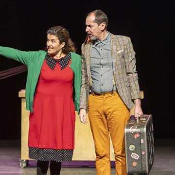 va3405-teatro-para-todos “Debajo del tejado” habló del amor, de la vida y de los recuerdos