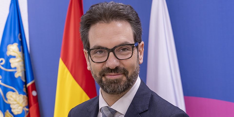 Federico Alarcón, concejal secretario de la Junta de Gobierno Local de Torrevieja, tras anunciar los proyectos aprobados en la JGL