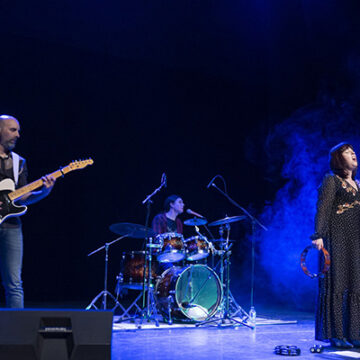 Actuación del grupo Bourbon FX durante el III Festival Benéfico para Ruanda, celebrado en el Centro Cultural Virgen del Carmen