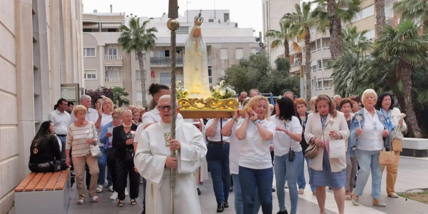 La Parroquia del Sagrado Corazón celebró con fervor en el primer aniversario de la llegada de la Virgen de Fátima 