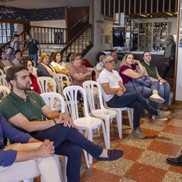Jaime Ferrer impartió una jornada sobre habilidades jurídicas para docentes