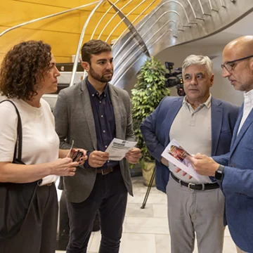 Presentado el primer manual de urgencia de español para ucranianos, publicado por la UNED de Torrevieja