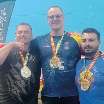 Pedro Pablo Lenoir, campeón de España de lucha de brazos