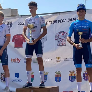 Triunfo de Alejandro Guijarro en Almoradí 