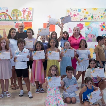 “Exploración Creativa”, una exposición del alumnado infantil de la Escuela Municipal de Pintura