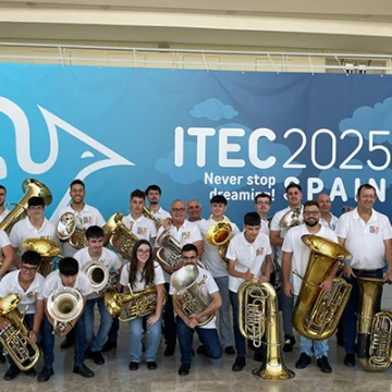 Samuel Hernández se estrenó como jurado de un concurso internacional de instrumentos de Portugal