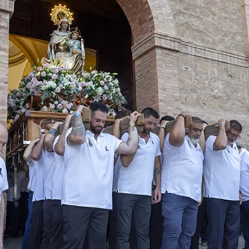 La Virgen del Carmen bendijo la mar desde el paseo de Vista Alegre