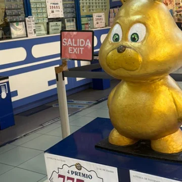 «El Conejo de Oro» reparte 300.000 euros de la Lotería del jueves
