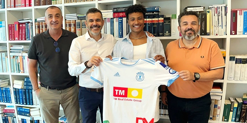 va3423-futbol Otman, nuevo refuerzo para la defensa del Sporting Costablanca Torrevieja C.F.