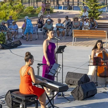 Excepcional recital de habaneras en el anfiteatro del Parque de La Siesta