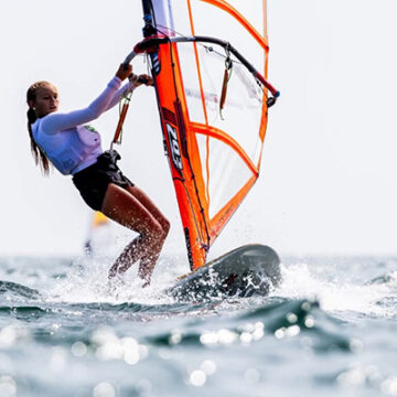 Concepción Montesinos firma una gran actuación en el Mundial de Windsurf en Gales