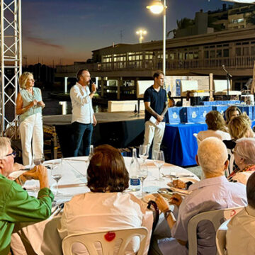 El Real Club Náutico despidió el verano con los premios de los juegos de mesa y una sesión de jazz