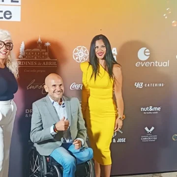 va3435-apanee Apanee en la I Gala Solidaria de Cocemfe Alicante