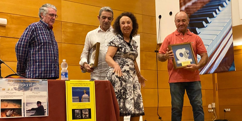 va3436-ars Jorge Juan Codina (Elda) y Francisco C. Ayudarte (Motril), autores ganadores