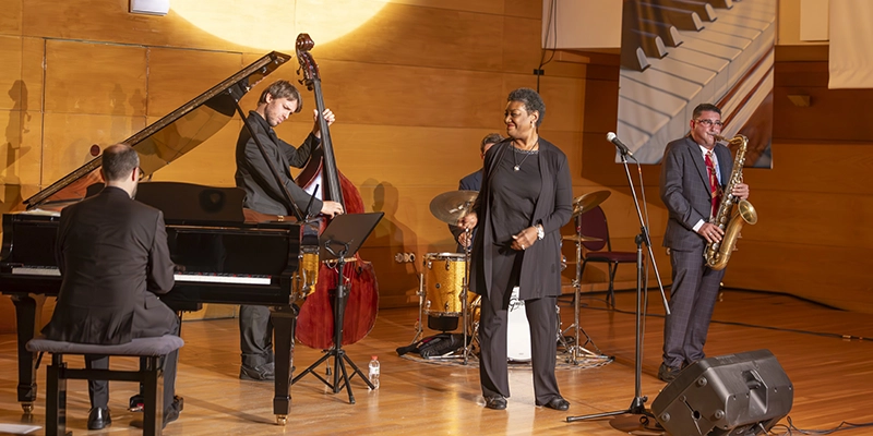 va3436-viernes-palacio Carole Alston Quintet abrió el ciclo de jazz “Los viernes del Palacio”