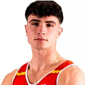 va3437-MARCO LIARTE Marco Liarte, del RCNT, preparadopara participar en el Mundial de Remo Beach Sprint en Turquía