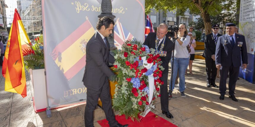La colonia británica de la ciudad celebró el Día de la Amapola “Poppy Day”