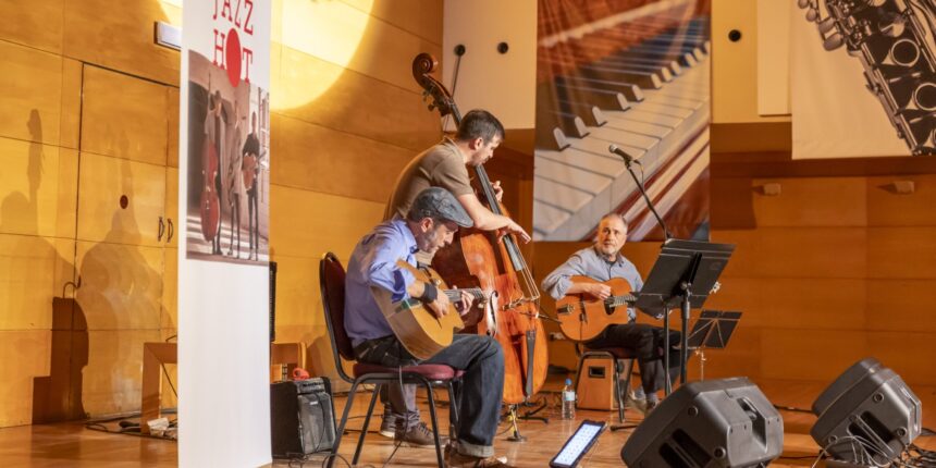 “Le Jazz Hot” rindió homenaje al legado de Django Reinhardt 