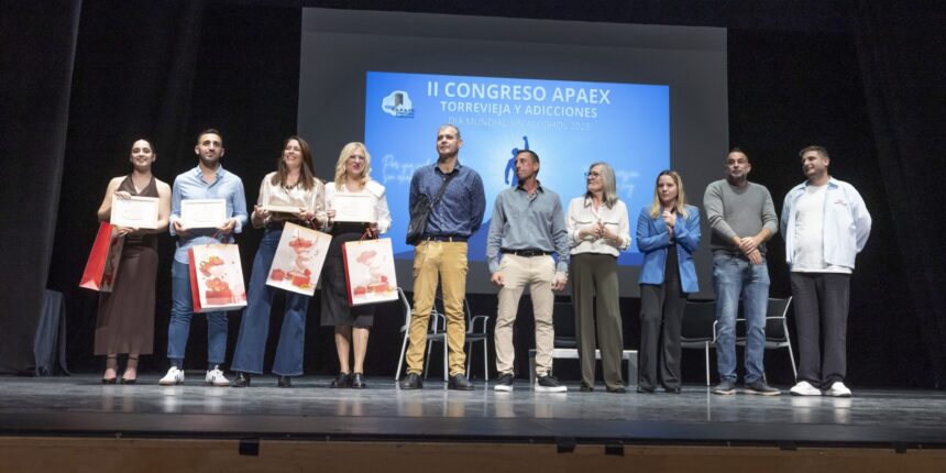 El coach Javier Ortiz y el nadador David Meca protagonizaron el II Congreso de APAEX 