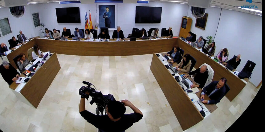 El pleno aprueba la moción del PP para que el Gobierno suprima «el tasazo de la basura»