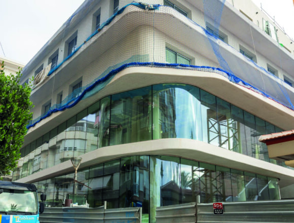 Torrevieja adjudica mobiliario municipal por 490.407 euros