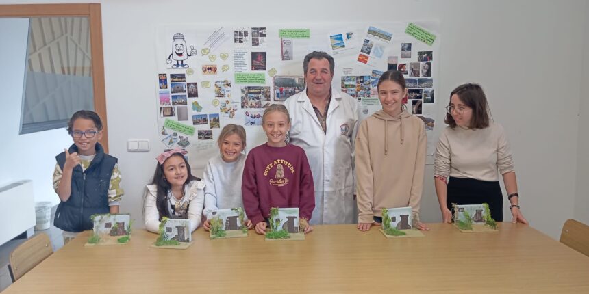 va344-TALLER-BELENISMO Primer taller de iniciación al belenismo en el Sagrado Corazón