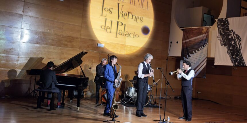 El grupo madrileño Racalmuto cerró “Los viernes del Palacio”