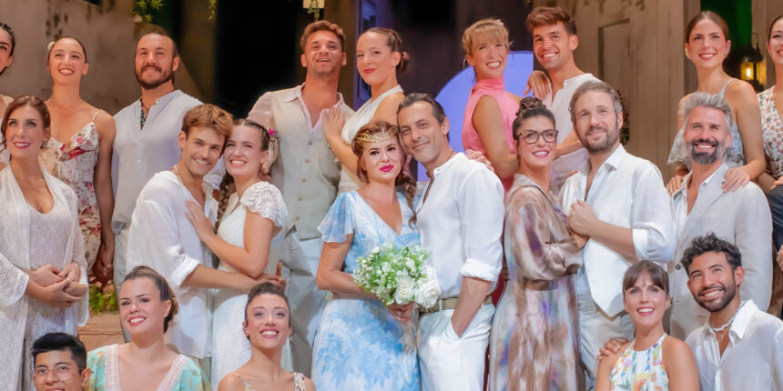 El musical “Mamma Mía” hizo vibrar al público del Teatro Municipal