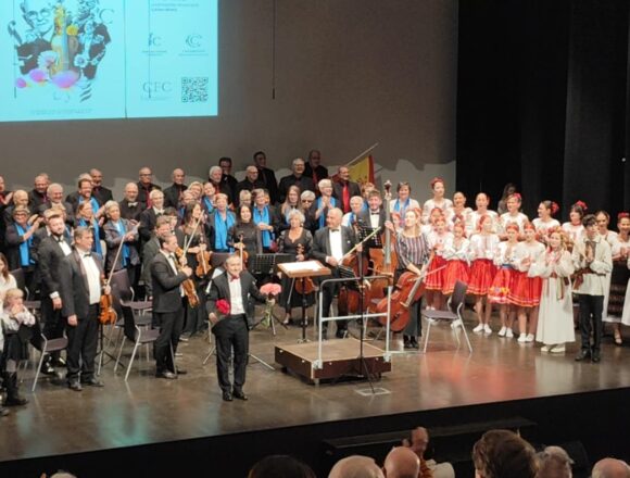 La Casanovas Orquesta llenó el Teatro Municipal en su primer Family Concert