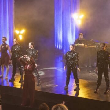 Lucía España y Pedro Contreras volvieron a emocionar con “Inolvidables en acústico»   