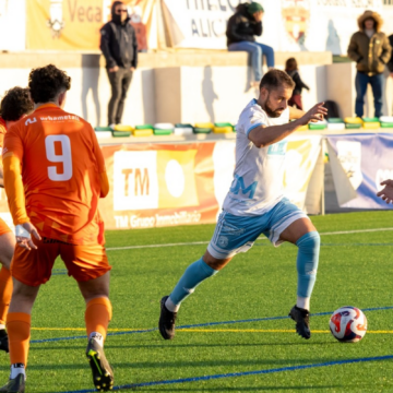 Empate a dos del SC Torrevieja C.F. frente al UD Carcaixent