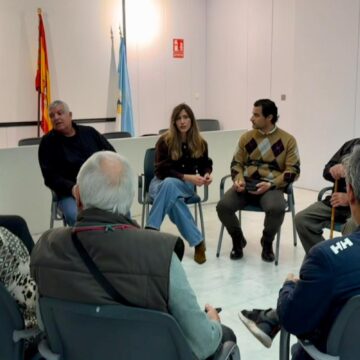 El alcalde mantiene un primer encuentro con la Asociación de Vecinos de La Mata y Torrevieja