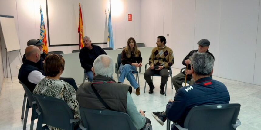 El alcalde mantiene un primer encuentro con la Asociación de Vecinos de La Mata y Torrevieja
