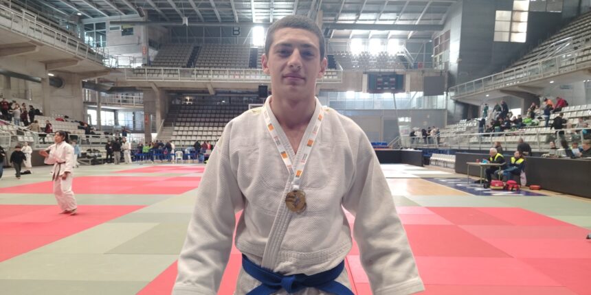 VA3455-JUDO NOZOMI El Judo Club Nozomi logra cuatro medallas autonómicas y Zuriñe Vicente resulta clasificada para el Campeonato de España