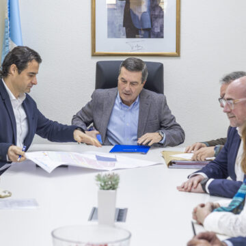 El conseller de Sanidad anuncia la ampliación del Hospital de Torrevieja