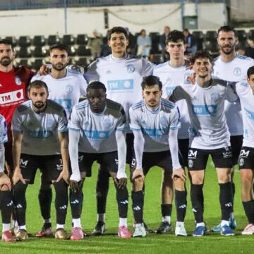 Golpe en la mesa del SC Torrevieja C.F.