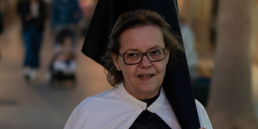 La Cofradía del Santo Sepulcro reconoce a su componente Paloma Manzanera como «Cofrade de Honor 2026»