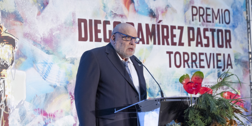 va3452-paco-sala Francisco Sala ingresa en la Academia Valenciana de Cronistas Oficiales