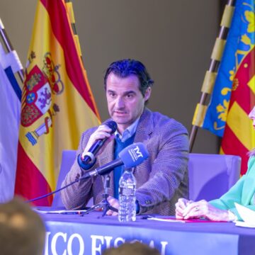 va3457-jornadas juridico fiscales Eduado Dolón durante la inauguración de las jornadas