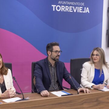 va3455-presentacion-jornadas-juridico-fiscales-torrevieja.jpg Presentación de las XXII Jornadas Jurídico-Fiscales en el Ayuntamiento de Torrevieja
