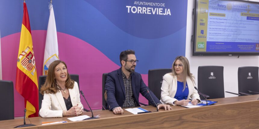Presentación de las XXII Jornadas Jurídico-Fiscales en el Ayuntamiento de Torrevieja