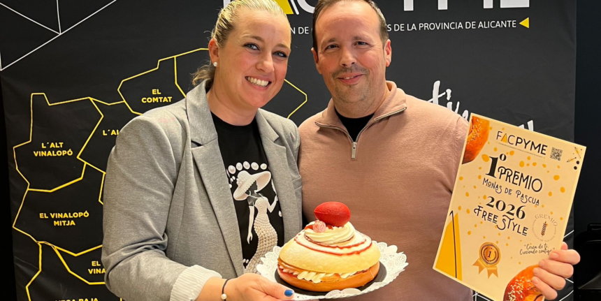 obradores Mudopan de Torrevieja con la mona de Pascua ganadora del concurso provincial