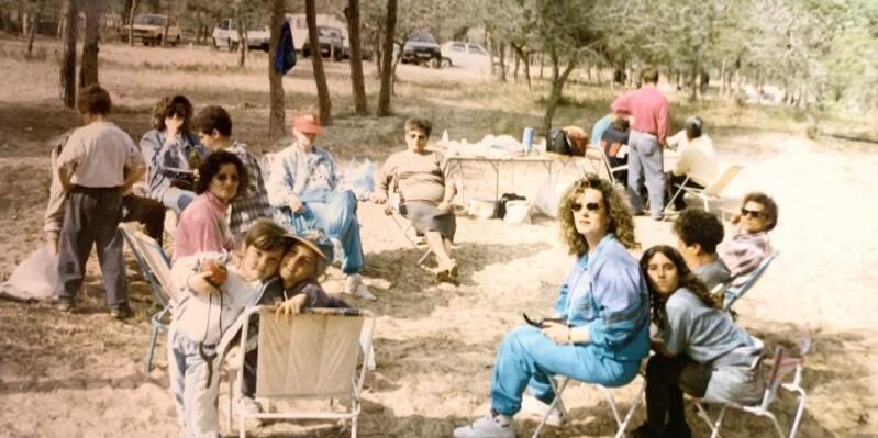 Familia torrevejense acampando hace décadas