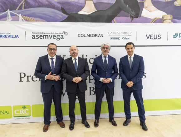 Autoridades en los Premios Empresariales Vega Baja en Torrevieja