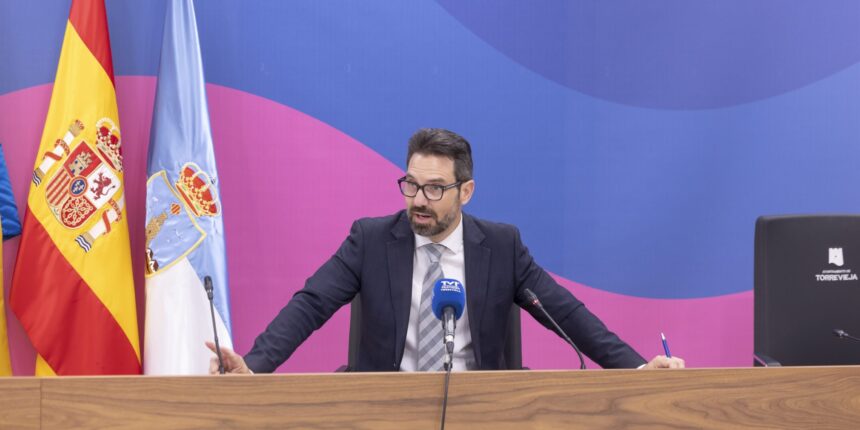 Federico Alarcón de la Junta de Gobierno de Torrevieja durante la aprobación del plan contra el cambio climático