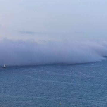 banco de niebla en el mar frente a Torrevieja condiciones meteorológicas